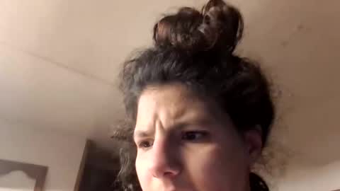 Snapshot of cloudybxtch69 chatting on March 2026 05:13:02 AM cloudybxtch69 online show from March 2026 05:13:02 AM