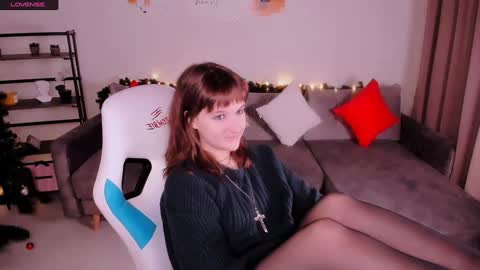  Clover  follow me  online show from January 2025 03:23:01 PM