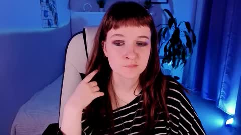  Clover  follow me  online show from September 2025 01:43:02 PM