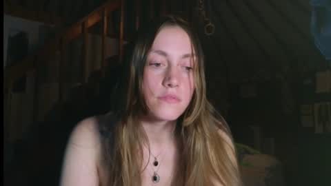 Clover online show from February 2025 06:07:02 AM