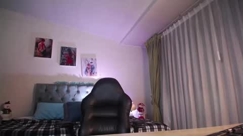 emely dolce online show from December 2024 04:42:02 AM