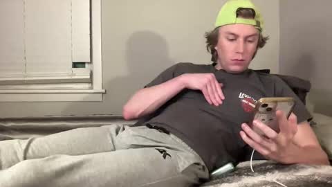 Clyde Austin online show from November 2025 02:32:01 AM