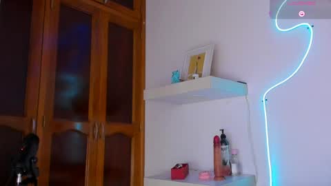 Snapshot of cmila0713 chatting on May 2026 01:57:16 AM cmila0713 online show from May 2026 01:57:16 AM