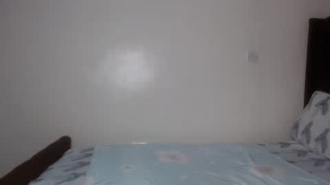 cocoa_devine online show from October 2025 12:03:02 PM