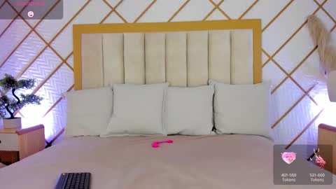    online show from October 2025 11:44:02 AM