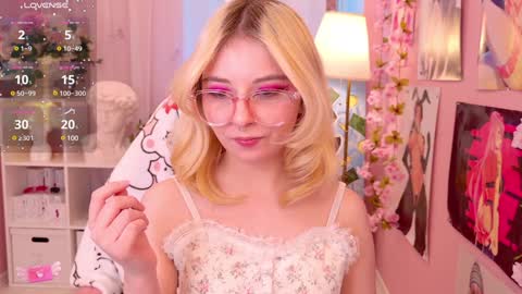 Mia online show from January 2025 09:07:01 PM