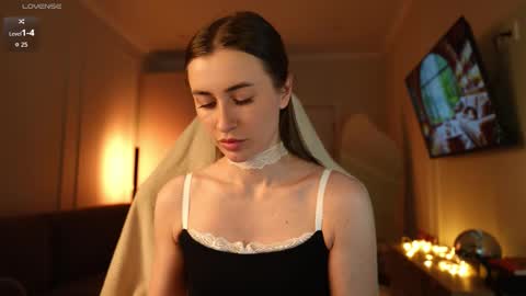 Anna online show from March 2026 07:08:02 PM