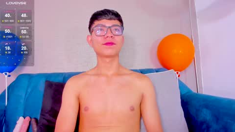 Snapshot of codytwink_ chatting on January 2025 11:01:02 AM Cody online show from January 2025 11:01:02 AM