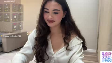 Yumi online show from April 2026 11:40:02 PM