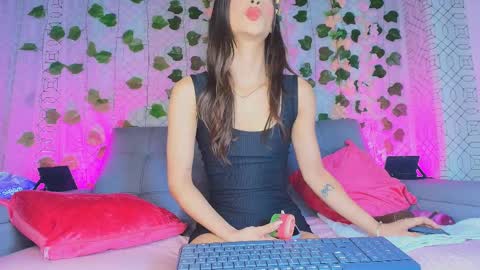 colett online show from September 2025 11:59:01 AM