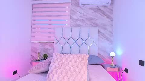 colett online show from November 2025 12:04:01 PM