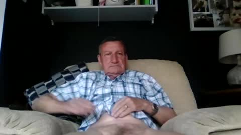 Snapshot of colinbeech chatting on June 2026 08:50:01 AM colinbeech online show from June 2026 08:50:01 AM