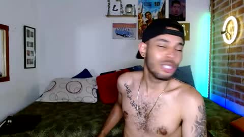 Snapshot of colinlatinbrown chatting on March 2025 09:51:01 PM IG  online show from March 2025 09:51:01 PM