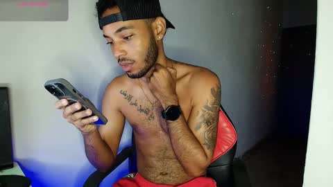 Snapshot of colinlatinbrown chatting on February 2026 11:27:01 AM IG online show from February 2026 11:27:01 AM