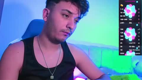 Snapshot of collage_hot25 chatting on October 2025 03:47:01 AM javier online show from October 2025 03:47:01 AM