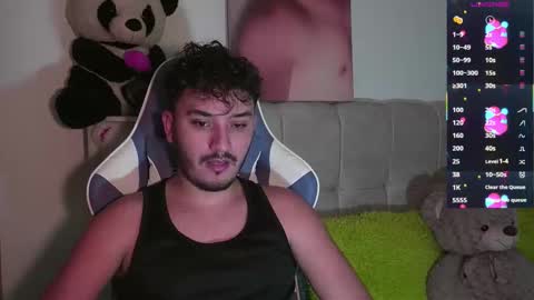 Snapshot of collage_hot25 chatting on October 2025 04:05:02 AM javier online show from October 2025 04:05:02 AM