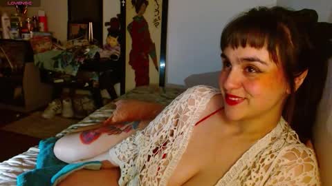 Collette online show from October 2025 06:01:01 AM