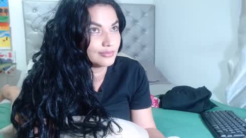 viviana online show from February 2025 05:40:02 PM