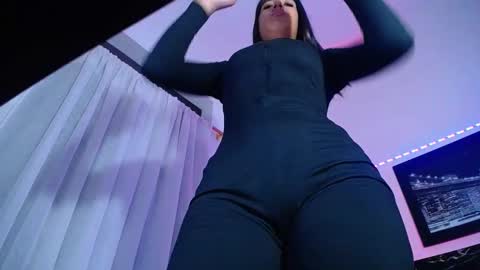  Nahomi  online show from December 2025 10:54:02 AM