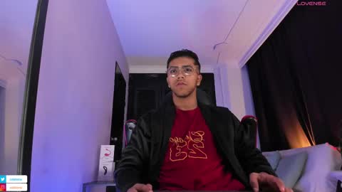 colstorw_ online show from September 2025 10:37:02 AM