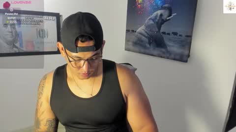 coltonmassif_ online show from October 2025 04:03:02 AM