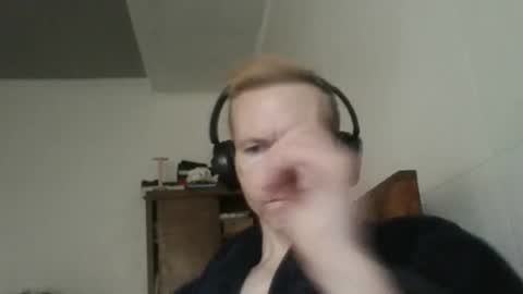 Snapshot of comecontrol chatting on September 2025 09:09:02 AM comecontrol online show from September 2025 09:09:02 AM