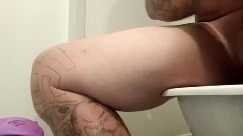 Snapshot of comegetme19 chatting on October 2025 02:40:02 PM comegetme19 online show from October 2025 02:40:02 PM