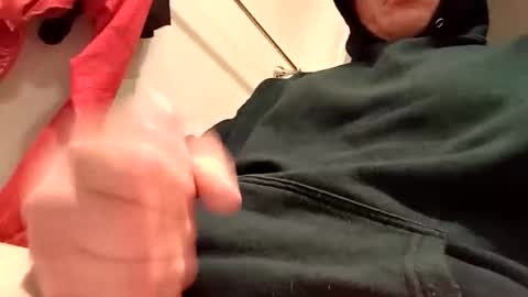 Snapshot of comegetme19 chatting on November 2025 12:17:01 PM comegetme19 online show from November 2025 12:17:01 PM