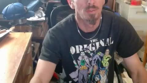 Nelson or ComicKing and sometime Peachy143 online show from February 2025 09:22:01 PM