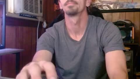 Nelson or ComicKing and sometime Peachy143 online show from February 2026 10:54:02 PM