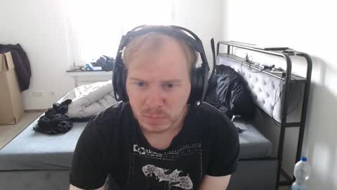 commanderchip online show from October 2025 12:39:02 PM