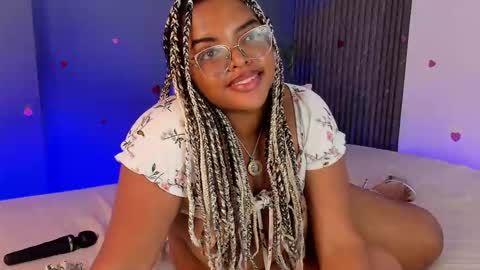 conielaurenth online show from February 2025 02:16:02 AM