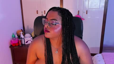 conielaurenth online show from September 2025 01:38:02 AM