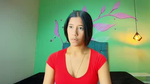 C O N N I E online show from November 2025 07:37:02 PM