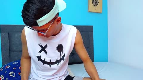 Connor online show from December 2024 12:38:01 AM