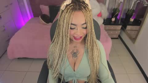 Conny online show from October 2025 01:31:02 PM