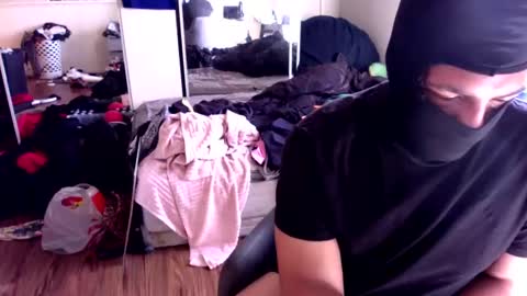 coodimoodi24 online show from December 2024 08:10:02 PM