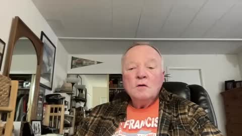 Snapshot of cookoosnest chatting on January 2025 03:47:01 PM cookoosnest online show from January 2025 03:47:01 PM