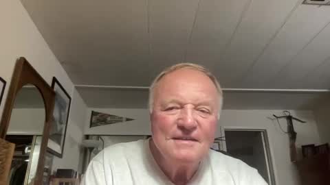 Snapshot of cookoosnest chatting on September 2025 03:44:01 AM cookoosnest online show from September 2025 03:44:01 AM