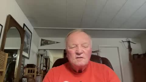 Snapshot of cookoosnest chatting on October 2025 03:47:01 AM cookoosnest online show from October 2025 03:47:01 AM