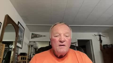 Snapshot of cookoosnest chatting on November 2025 04:25:02 AM cookoosnest online show from November 2025 04:25:02 AM