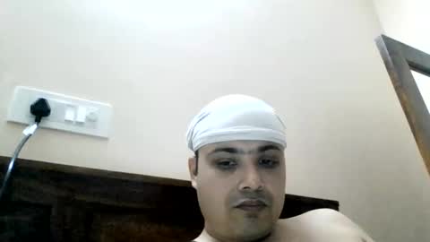 Cool Breeze09 online show from June 2026 06:04:01 AM