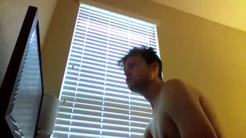 Snapshot of cooldude122222 chatting on January 2025 03:43:01 PM cooldude122222 online show from January 2025 03:43:01 PM