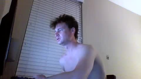 Snapshot of cooldude122222 chatting on March 2025 03:34:02 AM cooldude122222 online show from March 2025 03:34:02 AM