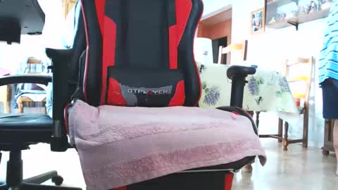 Snapshot of coquin375 chatting on May 2026 06:18:01 AM coquin375 online show from May 2026 06:18:01 AM