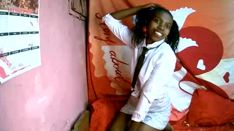 coquine_lara online show from May 2026 12:54:01 PM