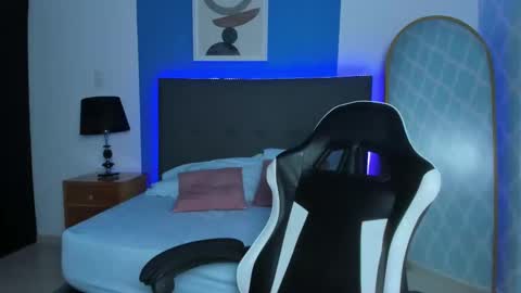  CORA  online show from October 2025 01:09:02 PM