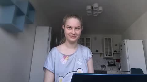 Emma online show from October 2025 10:16:02 AM
