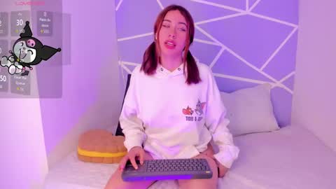 Cora online show from February 2025 07:37:02 PM