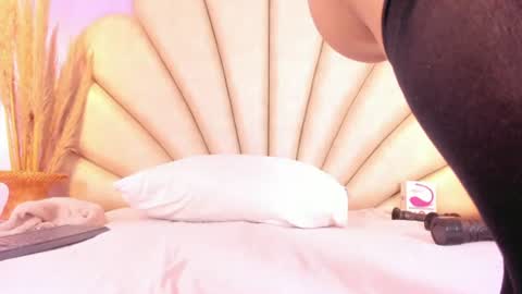 Snapshot of coralinejoness chatting on July 2026 12:47:02 PM Juana Michelle 3 online show from July 2026 12:47:02 PM